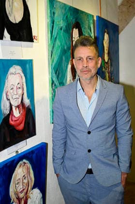 Sebastian Kommerell at the Vernissage Reading Faces in the Zwoneun Gallery Görlitz, 14 03 2026 Foto:xM.xWehnertx xFuturexImagex kommerell_6313