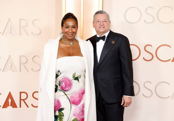 (L-R) Nicole Avant and Ted Sarandos, Co-CEO, Netflix attend the 98th Oscars arrive on the red carpet for the 98th annual Academy Awards in the Hollywood section of Los Angeles on Sunday, March 15, 2026. Conan O Brien will host the Oscars for the second consecutive year.  LAP20260315579 JOHNxANGELILLO