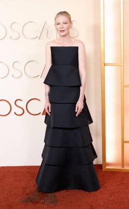 Kirsten Dunst attends the 98th Oscars arrive on the red carpet for the 98th annual Academy Awards in the Hollywood section of Los Angeles on Sunday, March 15, 2026. Conan O Brien will host the Oscars for the second consecutive year.  LAP20260315611 JOHNxANGELILLO