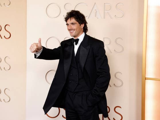 Jacob Elordi attends the 98th Oscars arrive on the red carpet for the 98th annual Academy Awards in the Hollywood section of Los Angeles on Sunday, March 15, 2026. Conan O Brien will host the Oscars for the second consecutive year.  LAP20260315612 JOHNxANGELILLO