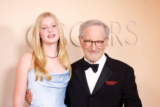 Steven Spielberg (L) and guest attend the 98th Oscars on the red carpet for the 98th annual Academy Awards in the Hollywood section of Los Angeles on Sunday, March 15, 2026. Conan O Brien will host the Oscars for the second consecutive year.  LAP20260315628 JOHNxANGELILLO