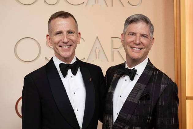 Richard Hicks (L) arrives on the red carpet of the 98th OscarsÂ® at the DolbyÂ® Theatre at Ovation Hollywood on Sunday, March 15, 2026. Los Angeles CA USA  35008261PLX