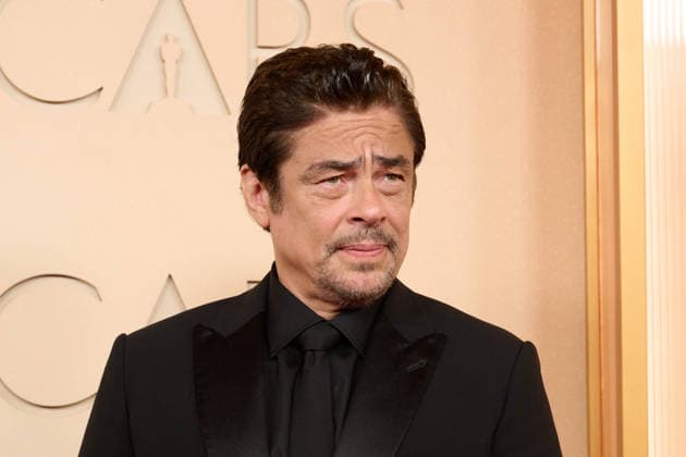 Benicio del Toro arrives on the red carpet of the 98th OscarsÂ® at the DolbyÂ® Theatre at Ovation Hollywood on Sunday, March 15, 2026. Los Angeles CA USA  35008744PLX