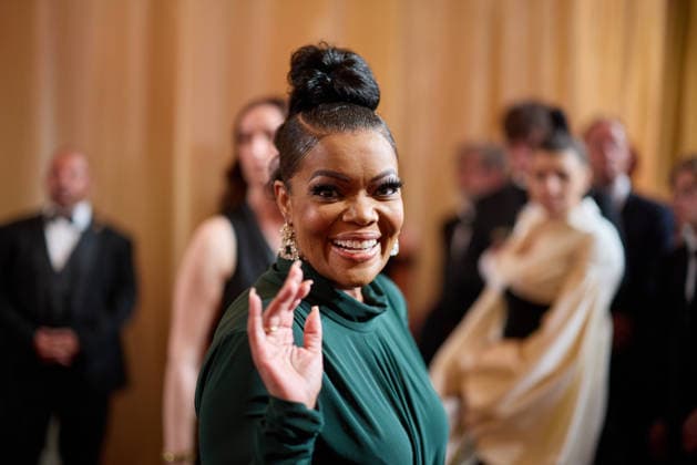 98th Oscars, Academy Awards Yvette Nicole Brown arrives on the red carpet of the 98th Oscars at the Dolby Theatre at Ovation Hollywood on Sunday, March 15, 2026., Credit:SI Avalon United States of America, CA, Hollywood, Dolby Theater  Copyright: xSIx xAvalonx 1083339468