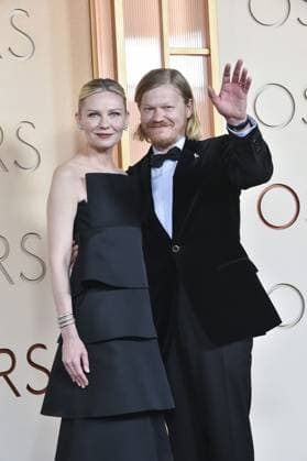 Kirsten Dunst, Jesse Plemons at arrivals for The 98th Academy Awards - Arrivals 3, Dolby Theatre at Ovation Hollywood, Los Angeles, CA, March 15, 2026. Photo By: Elizabeth Goodenough Everett Collection The 98th Academy Awards - Arrivals 3 PUBLICATIONXNOTxINxCANxCHNxFRAxITAxJPNxNORxPOLxRUSxESPxUKxUSA