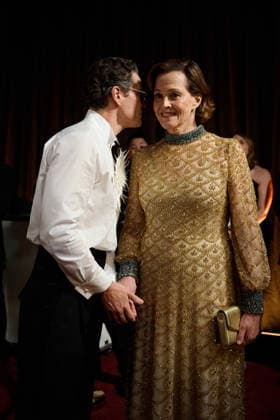March 15, 2026, Hollywood, California, USA: Pedro Pascal and Sigourney Weaver wait backstage before presenting the Oscar for Visual Effects during the 98th Oscars at the Dolby Theatre at Ovation Hollywood on Sunday. Hollywood USA  - ZUMAz03_ 20260315_zah_z03_063 Copyright: xRichardxHarbaughx