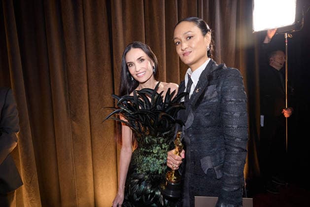 Autumn Durald Arkapaw poses backstage with the OscarÂ® for Cinematography and Demi Moore during the 98th OscarsÂ® at DolbyÂ® Theatre at Ovation Hollywood on Sunday, March 15, 2026. Los Angeles CA USA  350081273PLX