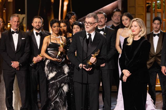 March 15, 2026, Hollywood, California, USA: Paul Thomas Anderson and Sarah Murphy accept the Oscar for Best Picture during the 98th Oscars at the Dolby Theatre at Ovation Hollywood on Sunday. Hollywood USA  - ZUMAz03_ 20260315_zah_z03_105 Copyright: xTraexPattonx