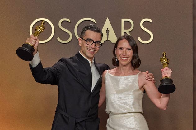 98th Oscars, Academy Awards Alexandre Singh and Natalie Musteata pose backstage with the Oscar for Live Action Short Film during the 98th Oscars at Dolby Theatre at Ovation Hollywood on Sunday, March 15, 2026., Credit:Etienne Laurent The Academy Avalon United States of America, CA, Hollywood, Dolby Theater  Copyright: xEtiennexLaurentx xThexAcademyx xAvalonx 1083386639