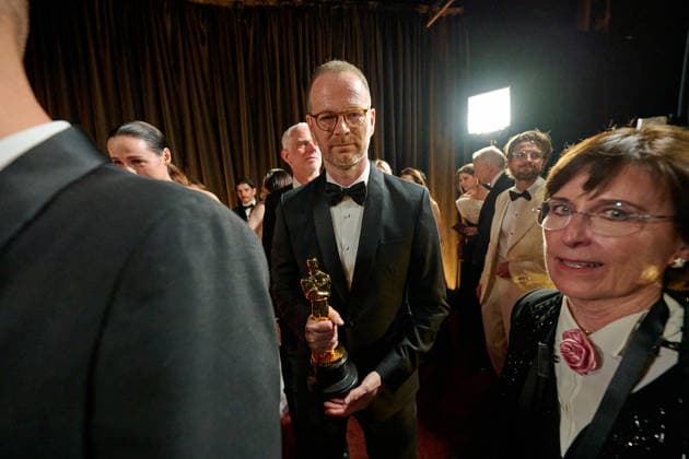 98th Oscars, Academy Awards Joachim Trier poses backstage with the Oscar for International Feature Film during the live ABC Telecast of the 98th Oscars at Dolby Theatre at Ovation Hollywood on Sunday, March 15, 2026., Credit:Richard Harbaugh The Academy Avalon United States of America, CA, Hollywood, Dolby Theater  Copyright: xRichardxHarbaughx xThexAcademyx xAvalonx 1083396201