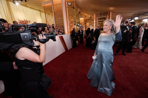98th Oscars, Academy Awards Kathy Bates arrive on the red carpet of the 98th Oscars at the Dolby Theatre at Ovation Hollywood on Sunday, March 15, 2026., Credit:LCY Avalon United States of America, CA, Hollywood, Dolby Theater  Copyright: xLCYx xAvalonx 1083397264