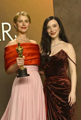 Winners in the press room of the 98th Academy Awards at Dolby Thetre in Los Angeles Featuring: Jessie Buckley and Mikey Madison Where: Los Angeles, California, United States When: 15 Mar 2026 Credit: Valerie Goodloe MediaPunch INSTARimages EDITORIAL USE ONLY. NOT FOR USE BY NEWSPAPERS BASED IN THE UK. Copyright: xx instar55555636