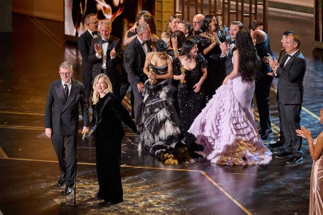 98th Oscars, Academy Awards Paul Thomas Anderson, Sarah Murphy, Anthony Carlino, Will Weiske, Andy Jurgensen, Teyana Taylor, Michael Bauman, Cassandra Kulukundis, Regina Hall, Shayna McHale aka Junglepussy, Leonardo DiCaprio, Chase Infiniti and Benicio del Toro accept the Oscar for Best Picture during the 98th Oscars at the Dolby Theatre at Ovation Hollywood on Sunday, March 15, 2026., Credit:Avalon.red Avalon United States of America, CA, Hollywood, Dolby Theater Copyright: xAvalon.redx xAvalonx 1083410571