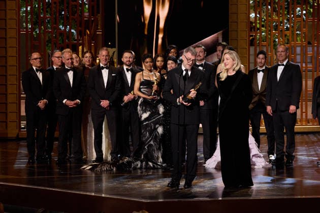 98th Oscars, Academy Awards Paul Thomas Anderson, Sarah Murphy, Anthony Carlino, Will Weiske, Andy Jurgensen, Teyana Taylor, Michael Bauman, Cassandra Kulukundis, Regina Hall, Shayna McHale aka Junglepussy, Leonardo DiCaprio, Chase Infiniti and Benicio del Toro accept the Oscar for Best Picture during the 98th Oscars at the Dolby Theatre at Ovation Hollywood on Sunday, March 15, 2026., Credit:Avalon.red Avalon United States of America, CA, Hollywood, Dolby Theater Copyright: xAvalon.redx xAvalonx 1083413526