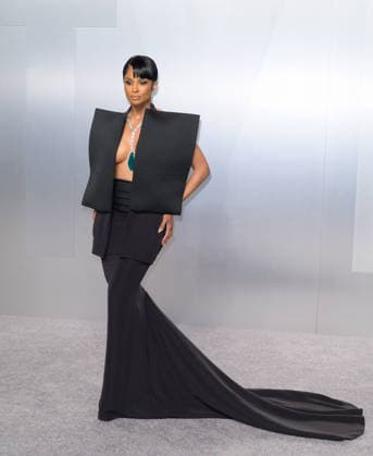 LOS ANGELES, USA March 15, 2026 Ciara at the Vanity Fair Oscar Party at the David Geffen Gallery at LACMA Picture Paul Smith Featureflash 454137 2026 03 15 CA Los Angeles  Copyright: xPaulxSmithx xFeaturesxFlashx xStarfacex STAR_454137_221