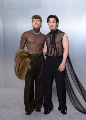 LOS ANGELES, USA March 15, 2026 Connor Storrie Hudson Williams at the Vanity Fair Oscar Party at the David Geffen Gallery at LACMA Picture Paul Smith Featureflash 454137 2026 03 15 CA Los Angeles  Copyright: xPaulxSmithx xFeaturesxFlashx xStarfacex STAR_454137_249