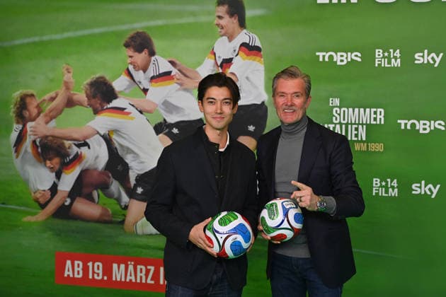 John JUERGENS with son Dennis Premiere EIN SOMMER IN ITALIEN WM 1990 on 16 03 20226 at the Mathaeser Kino in Munich Red Carpet,Red Carpet