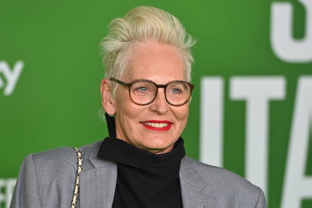 Baerbel SCHAEFER, single picture,cropped single motif,portrait,portrait premiere A SUMMER IN ITALY World Cup 1990 on 16 03 20226 at the Mathaeser Cinema in Munich Red Carpet,Red Carpet