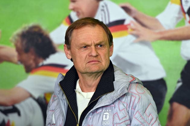 Bjoern GULDEN Adidas CEO, single image, cropped single motif, portrait, portrait Premiere EIN SOMMER IN ITALIEN WM 1990 am 16 03 20226 im Mathaeser Kino in Muenchen Roter Teppich,Red Carpet