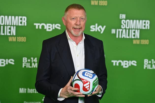 Boris BECKER, single picture,cropped single motif,half figure,half figure, premiere EIN SOMMER IN ITALIEN WM 1990 on 16 03 20226 at the Mathaeser Kino in Munich Red Carpet,Red Carpet