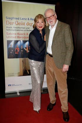 Sabine Kaack and Peter Harry Carstensen at the premiere of the literary concert Sabine Kaack United Baroque Der Geist der Mirabelle at the Ohnsorg Theater Hamburg, 16 03 2026 Foto:xC.xTamckex xFuturexImagex mirabelle_6308