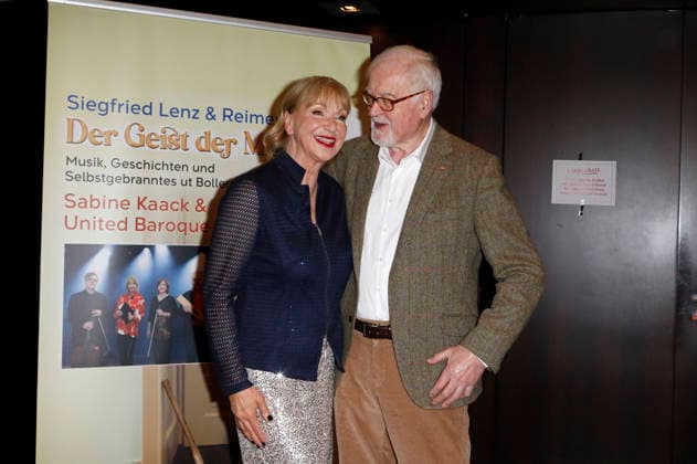 Sabine Kaack and Peter Harry Carstensen at the premiere of the literary concert Sabine Kaack United Baroque Der Geist der Mirabelle at the Ohnsorg Theater Hamburg, 16 03 2026 Foto:xC.xTamckex xFuturexImagex mirabelle_6312