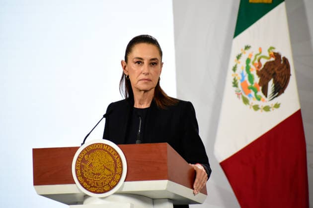 Mexico™s President Claudia Sheinbaum Briefing Mexican President Claudia Sheinbaum Pardo speaks during a press conference about the Guinness World Record for the world s largest soccer class at the National Palace. on March 16, 2026 in Mexico City, Mexico. Mexico City CDMX Mexico Copyright: xLuisxBarronx