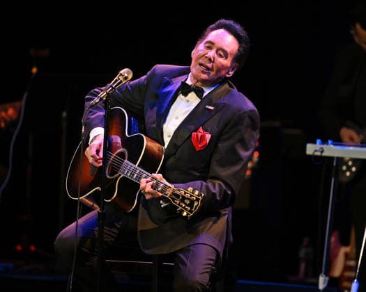 Wayne Newton performs during The Mr. Las Vegas Memories & Melodies Tour at The Parker Featuring: Wayne Newton Where: Fort Lauderdale, Florida, United States When: 16 Mar 2026 Credit: Robert Bell INSTARimages EDITORIAL USE ONLY. NOT FOR USE BY NEWSPAPERS BASED IN THE UK. Copyright: xx instar55560212