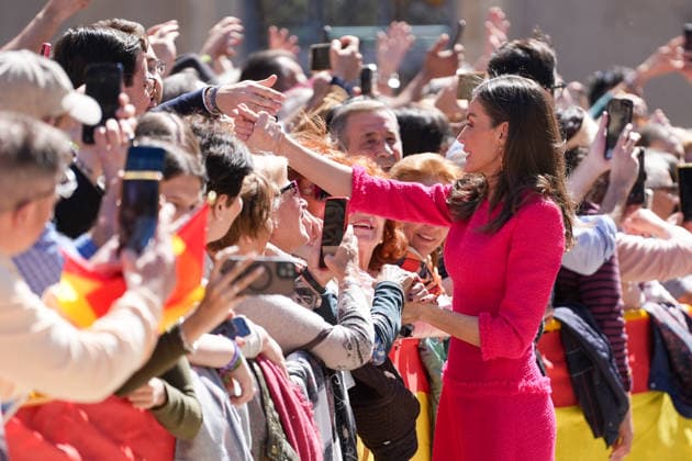 The King and Queen of Spain visit Jaén on the occasion of the commemoration of the 1 200th anniversary of its capital Queen Leticia greets many people outside the Town Hall during her visit to Jaén on the occasion of the commemoration of the 1 200th anniversary of its capital On March 17, 2026, in Jaén Andalucía, Spain The King and Queen of Spain, Don Felipe and Dona Letizia, have visited the City Hall, the Palacio del Condestable Iranzo and the Banos Árabes Cultural Center of Jaén on the occasion of the 1 200th anniversary of the capital of the city They were accompanied by the president of the Junta de Andalucía, Juanma Moreno the mayor, Julio Millán, and the president of the Provincial Council, Francisco Reyes 17 MARCH 2026 Francisco J Copyright: xFranciscoxJ.xOlmox 7373675