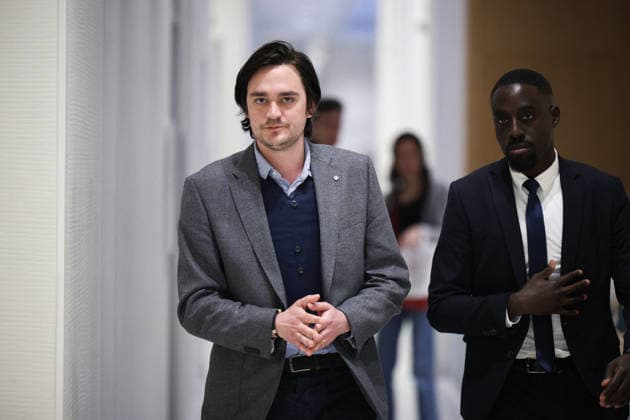 Trial of Alain Delon s Children - Paris Alain-Fabien Delon during trial of Famous French actor Alain Delon s sons sued for defamation by their sister Anouchka Delon at the Tribunal de Paris courthouse in Paris, France on March 17, 2026. Photo by Raphael Lafargue ABACAPRESS.COM Paris France  Copyright: xLafarguexRaphael ABACAx