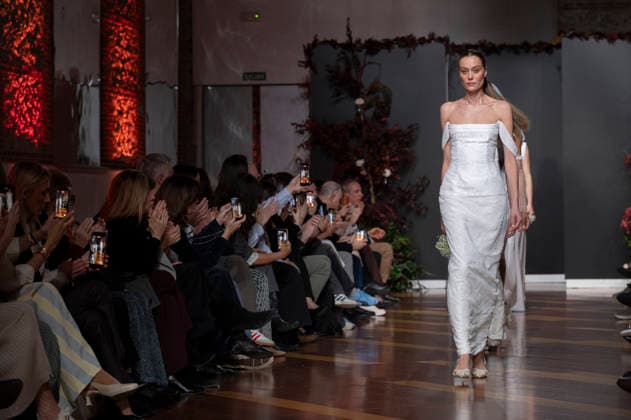 Telier Couture Fashion Week Madrid in Spain - 17 Mar 2026 A model walks the runway wearing a design by atelier couture during Fashion Week de Madrid in Fabric de Tapices. Madrid Spain Copyright: xAtilanoxGarciax xSOPAxImagesx photos08910