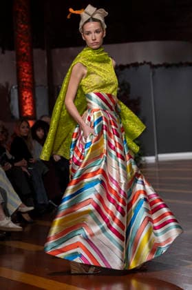 Telier Couture Fashion Week Madrid in Spain - 17 Mar 2026 A model walks the runway wearing a design by atelier couture during Fashion Week de Madrid in Fabric de Tapices. Madrid Spain Copyright: xAtilanoxGarciax xSOPAxImagesx photos08872