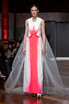 Telier Couture Fashion Week Madrid in Spain - 17 Mar 2026 A model walks the runway wearing a design by atelier couture during Fashion Week de Madrid in Fabric de Tapices. Madrid Spain Copyright: xAtilanoxGarciax xSOPAxImagesx photos08851