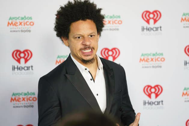 March 16, 2026: Austin, Texas. 2026 IHeartPodcast Awards, Hosts, Presenters, and Guest attendees arrive at the red carpet. Eric Andro , comedian and host, poses for the press.  - ZUMAda1_ 20260316_zap_da1_092 Copyright: xSandraxDahdahx