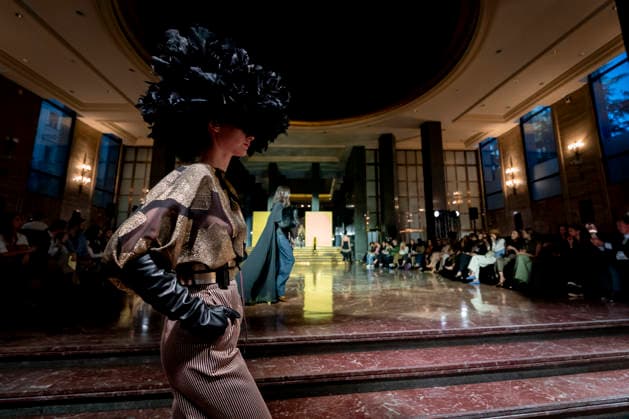 Presentation of the autumn winter collection 2026 27 by Juan Duyos A model during the fashion show presentation of the new autumn winter collection 2026 27 by Juan Duyos, on March 17, 2026, in Madrid Spain An appointment that reinforces the trajectory of a key creator of Spanish fashion, regular of Mercedes Benz Fashion Week Madrid and awarded in several editions for his collections The presentation of this proposal autumn winter 2026 27 consolidates its commitment to craftsmanship, femininity and contemporary silhouettes 17 MARCH 2026 FASHION DESIGNER CLOTHING MODEL SHOW A Pé Madrid Madrid Spain  Copyright: xA.xPÃ rezxMecax 7375057