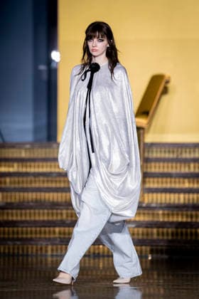 Presentation of the autumn winter collection 2026 27 by Juan Duyos A model during the fashion show presentation of the new autumn winter collection 2026 27 by Juan Duyos, on March 17, 2026, in Madrid Spain An appointment that reinforces the trajectory of a key creator of Spanish fashion, regular of Mercedes Benz Fashion Week Madrid and awarded in several editions for his collections The presentation of this proposal autumn winter 2026 27 consolidates its commitment to craftsmanship, femininity and contemporary silhouettes 17 MARCH 2026 FASHION DESIGNER CLOTHING MODEL SHOW A Pé Madrid Madrid Spain  Copyright: xA.xPÃ rezxMecax 7375072