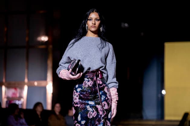 Presentation of the autumn winter collection 2026 27 by Juan Duyos A model during the fashion show presentation of the new autumn winter collection 2026 27 by Juan Duyos, on March 17, 2026, in Madrid Spain An appointment that reinforces the trajectory of a key creator of Spanish fashion, regular of Mercedes Benz Fashion Week Madrid and awarded in several editions for his collections The presentation of this proposal autumn winter 2026 27 consolidates its commitment to craftsmanship, femininity and contemporary silhouettes 17 MARCH 2026 FASHION DESIGNER CLOTHING MODEL SHOW A Pé Madrid Madrid Spain  Copyright: xA.xPÃ rezxMecax 7375073