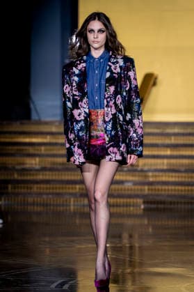 Presentation of the autumn winter collection 2026 27 by Juan Duyos A model during the fashion show presentation of the new autumn winter collection 2026 27 by Juan Duyos, on March 17, 2026, in Madrid Spain An appointment that reinforces the trajectory of a key creator of Spanish fashion, regular of Mercedes Benz Fashion Week Madrid and awarded in several editions for his collections The presentation of this proposal autumn winter 2026 27 consolidates its commitment to craftsmanship, femininity and contemporary silhouettes 17 MARCH 2026 FASHION DESIGNER CLOTHING MODEL SHOW A Pé Madrid Madrid Spain  Copyright: xA.xPÃ rezxMecax 7375076