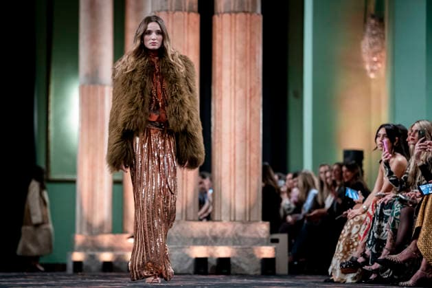 Johanna Ortiz fashion show at Mercedes Benz Fashion Week Madrid A model during the Johanna Ortiz fashion show that opens the next edition of the Mercedes Benz Fashion Week Madrid, March 17, 2026, in Madrid Spain Ortiz, a key figure in Latin American fashion, opens the official calendar of the Madrid fashion show in an emblematic setting of the city MARCH 17, 2026 FASHION MODEL SHOW MBFW DESIGNER A Pé Madrid Madrid Madrid Spain  Copyright: xA.xPÃ rezxMecax 7375151