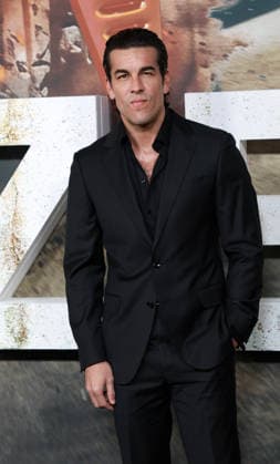Premiere of Prime Videos new original movie, Zeta Mario Casas during the premiere of Zeta, Prime Videos new original movie, at Cines Callao, on March 17, 2026, in Madrid Spain Prime Video premieres on March 20 worldwide its new original feature film, Zeta, a Spanish production, one of the most ambitious of the year for Amazons platform, directed by Dani de la Torre CINEMA PREMIERE PHOTOCALL José Madrid Madrid Madrid Spain Copyright: xJosà xRuizx 7375094