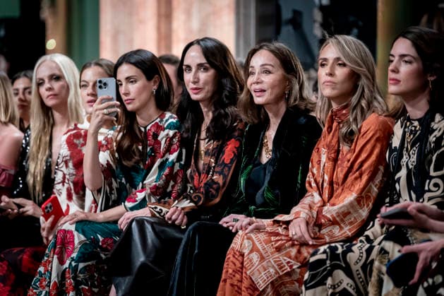 Johanna Ortizs fashion show at Mercedes Benz Fashion Week Madrid Isabel Preysler 3d during Johanna Ortizs fashion show that opens the next edition of Mercedes Benz Fashion Week Madrid, March 17, 2026, in Madrid Spain Ortiz, a key figure in Latin American fashion, opens the official calendar of the Madrid fashion show in an emblematic setting of the city MARCH 17, 2026 FASHION MODEL SHOW MBFW DESIGNER A Pé Madrid Madrid Madrid Spain  Copyright: xA.xPÃ rezxMecax 7375132