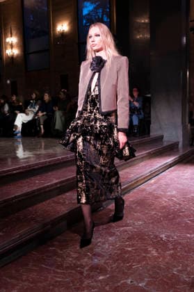 Juan Duyos - Mercedes-Benz Fashion Week Madrid A model walks the runway wearing a design by Juan Duyos during Mercedes-Benz Fashion Week de Madrid in IS Cervantes, 17 March 2026 Spain Madrid Spain Copyright: xAtilanoxGarciax xSOPAxImagesx photos08975