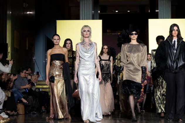 Juan Duyos - Mercedes-Benz Fashion Week Madrid A model walks the runway wearing a design by Juan Duyos during Mercedes-Benz Fashion Week de Madrid in IS Cervantes, 17 March 2026 Spain Madrid Spain Copyright: xAtilanoxGarciax xSOPAxImagesx photos09012