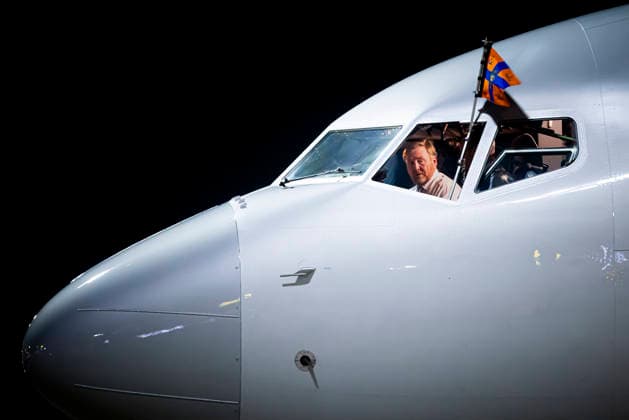 17-03-2026 Aruba King Willem-Alexander is welcomed by Prime Minister Mike Eman of Aruba upon his arrival at Aruba airport for a visit in the context of forty years of Status Aparte. Â  Copyright: xPPEx