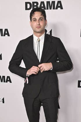 Jordan Raoufpur at the premiere of the feature film The Drama The Drama Again at DGA Theater Complex Los Angeles, 17 03 206 Foto:xD.xStarbuckx xFuturexImagex drama_6348