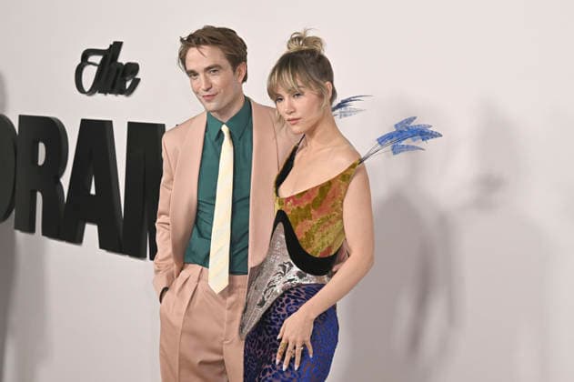 Robert Pattinson and Suki Waterhouse at the premiere of the movie The Drama The Drama Once Again at DGA Theater Complex Los Angeles, 17 03 206 Foto:xD.xStarbuckx xFuturexImagex drama_6422