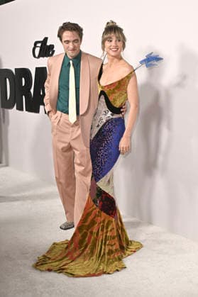 Robert Pattinson and Suki Waterhouse at the premiere of the movie The Drama The Drama Once Again at DGA Theater Complex Los Angeles, 17 03 206 Foto:xD.xStarbuckx xFuturexImagex drama_6424