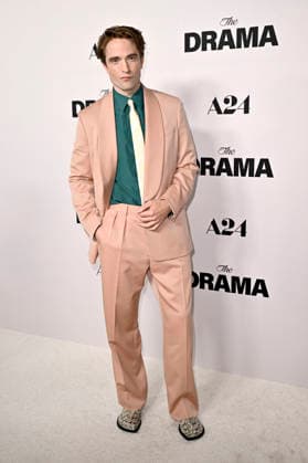Robert Pattinson at the premiere of the movie The Drama The Drama Again at the DGA Theater Complex Los Angeles, 17 03 206 Foto:xD.xStarbuckx xFuturexImagex drama_6431