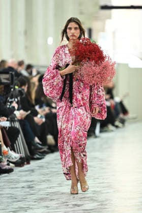 Juan Vidal - Mercedes-Benz Fashion Week Madrid, Spain - 18 Mar 2026 A model walks the runway wearing a design by Juan Vidal during Mercedes-Benz Fashion Week de Madrid in IFEMA. Madrid Spain Copyright: xAtilanoxGarciax xSOPAxImagesx photos09082