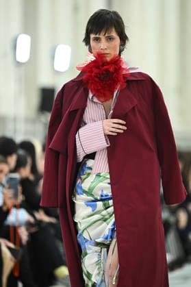 Juan Vidal - Mercedes-Benz Fashion Week Madrid, Spain - 18 Mar 2026 A model walks the runway wearing a design by Juan Vidal during Mercedes-Benz Fashion Week de Madrid in IFEMA. Madrid Spain Copyright: xAtilanoxGarciax xSOPAxImagesx photos09092